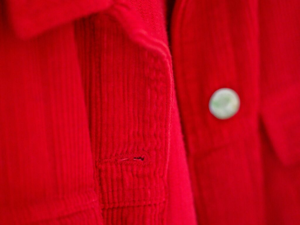 Understanding the Difference in Buttonhole Stitching