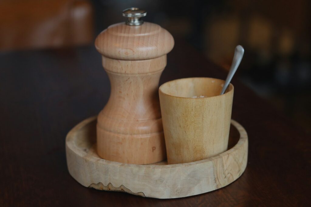 Brown condiment mixer